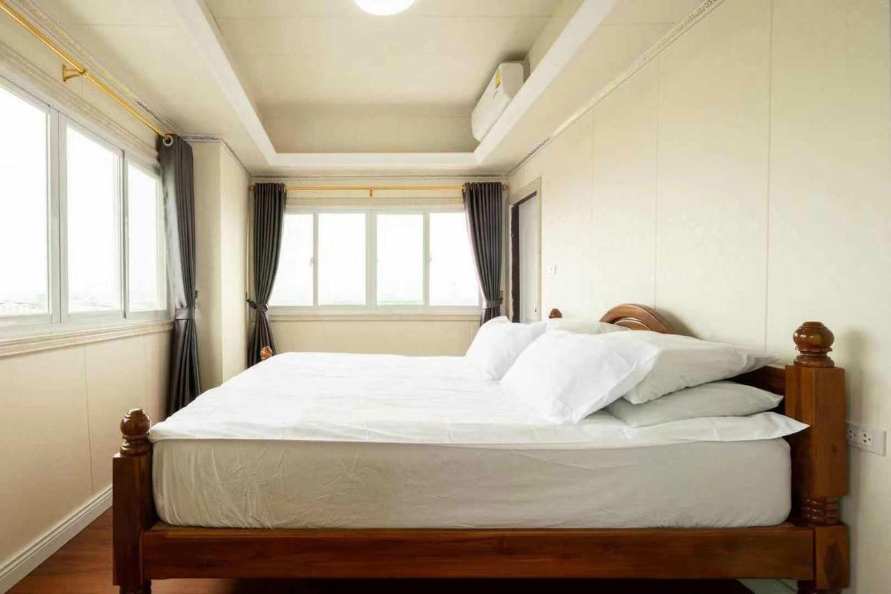 Sukhumvit 101 Hotel Bangkok Exterior photo